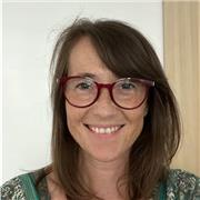 Professeure des école diplômée, donne cours de soutien et accompagnement aux devoirs